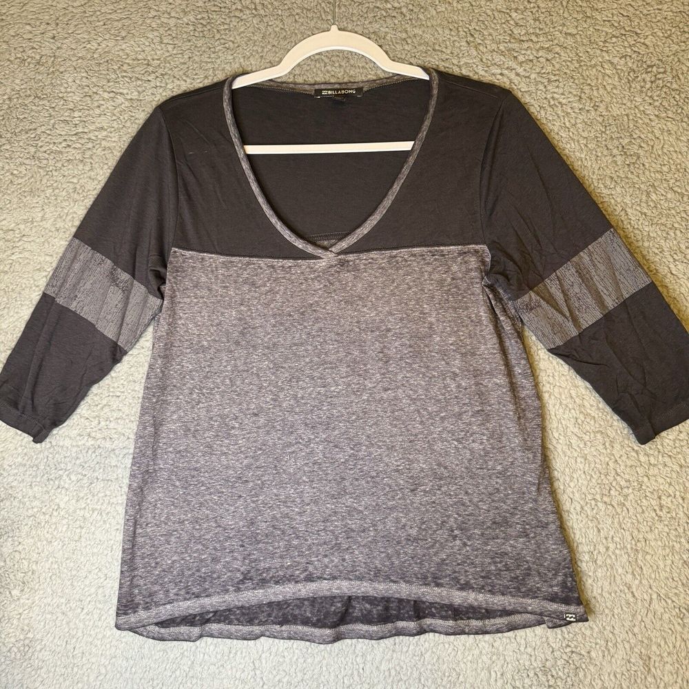 Billabong Women's Gray Color Block T Shirt Retro Pullover 3/4 Sleeve Medium NWOT
